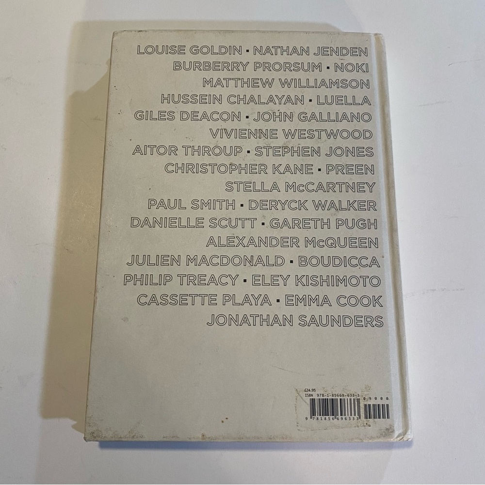 British Fashion Designers by Hywel Davies Hardcover fair condition - Picture 2 of 7